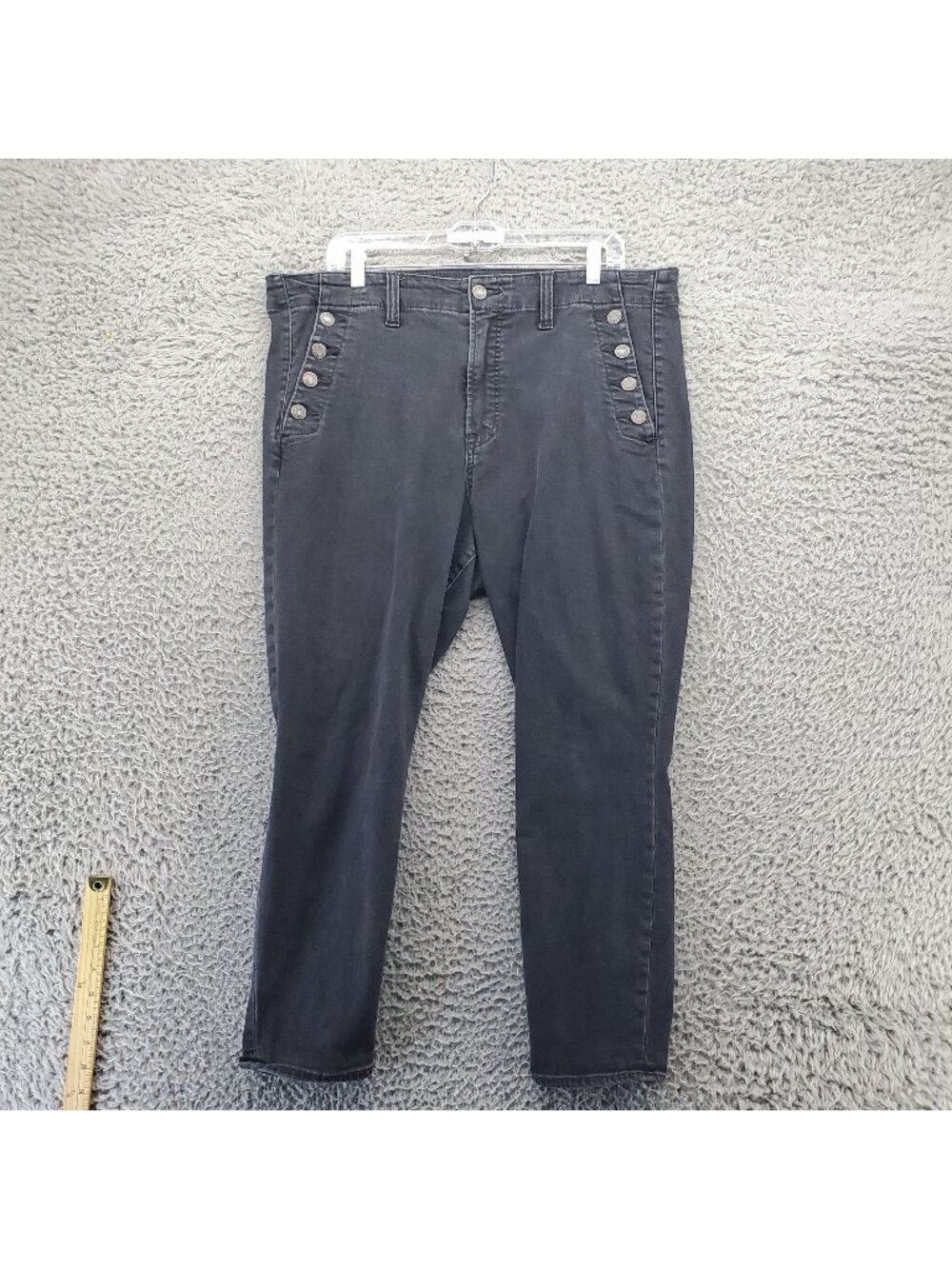 Gap Jeans Womens Size 18 Black True Skinny High Rise Button Detail *Read*